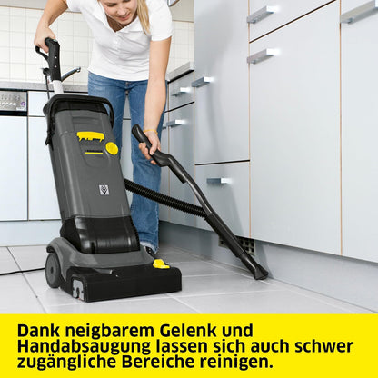 2026 KÄRCHER Scheuersaugmaschine BR 30/4 C Ep ADV, Leistung: 820 W, Flächenleistung: max. 200 m², Netzbetrieb, 2-Tank-System, Arbeitsbreite: 300 mm, Handabsaugung, Walzenbürste, Mikrofaserwalze