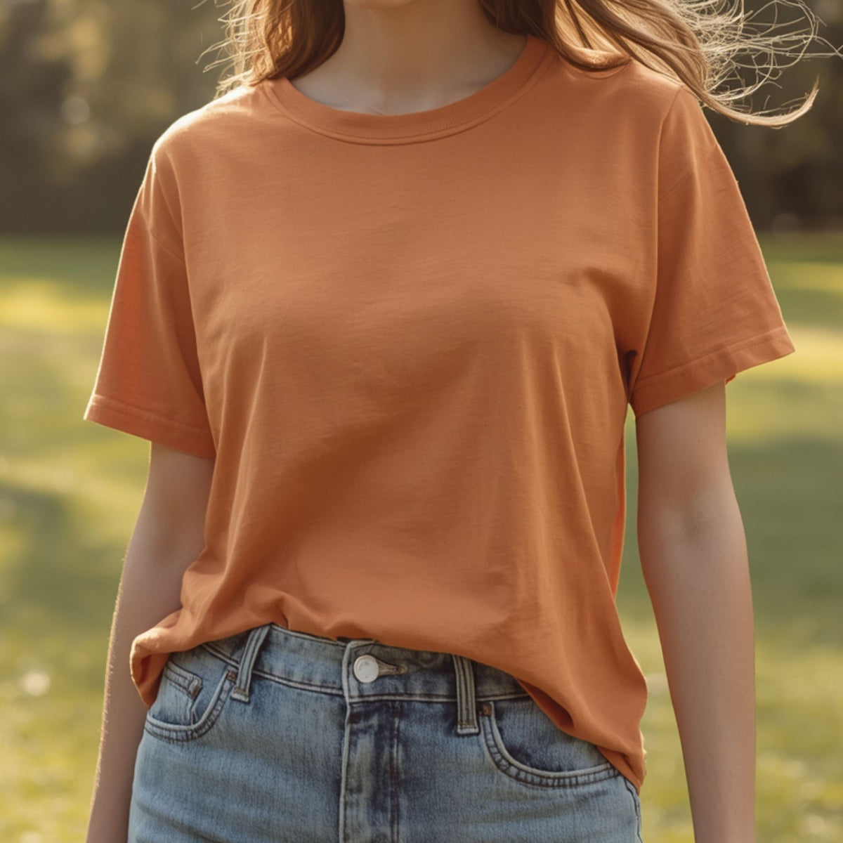 Damen Basic T-Shirt mit Rundhalsausschnitt in Camel