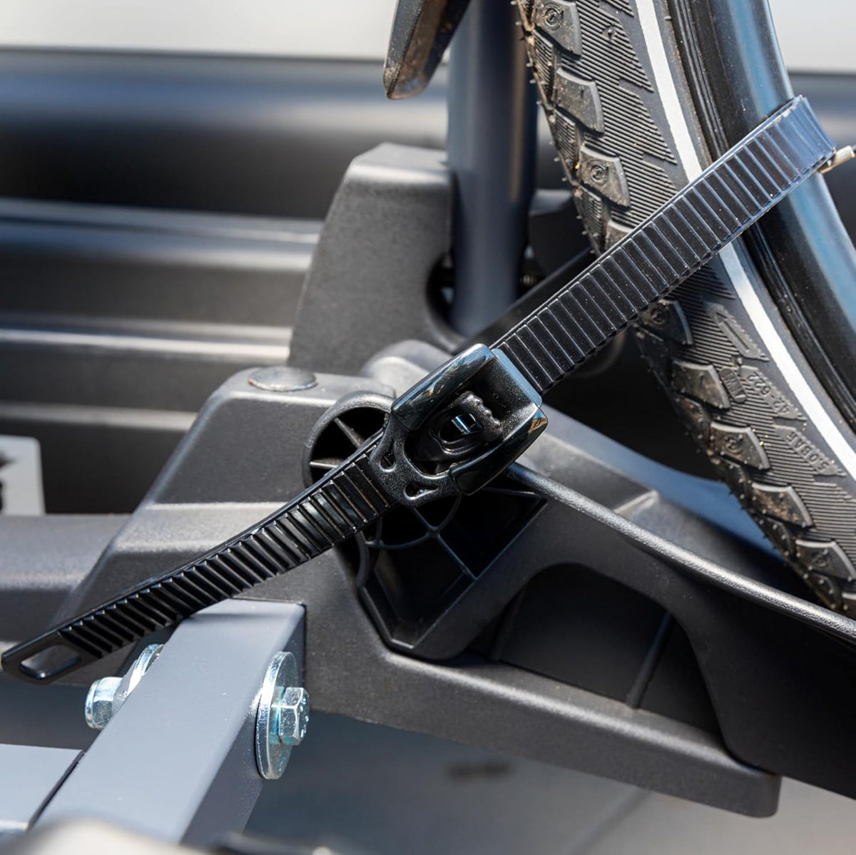 2026 Fischer Kupplungs-Fahrradträger ProlineEvo 2, für 2 Fahrräder bis 60kg Nutzlast, E-Bike geeignet, vormontiert, abschließbar, faltbar