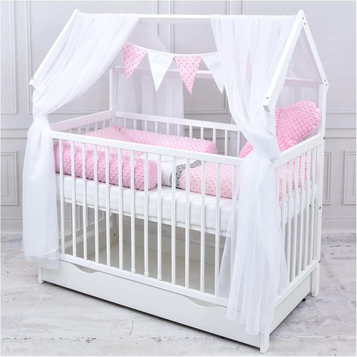 2026 Baby Delux Babybett Komplett Set Hausbett 60x120 cm weiß Schublade Rausfallschutz Kinderbett Matratze Bettwäsche Deko Set (Prince Stars)