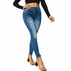 trendige damen jeans mit fransen
